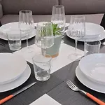 10' From Malpensa & Wi-fi Gratuito- Free Parking Apartamento