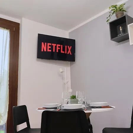 Apartamento 10' From Malpensa & Wi-fi Gratuito- Free Parking