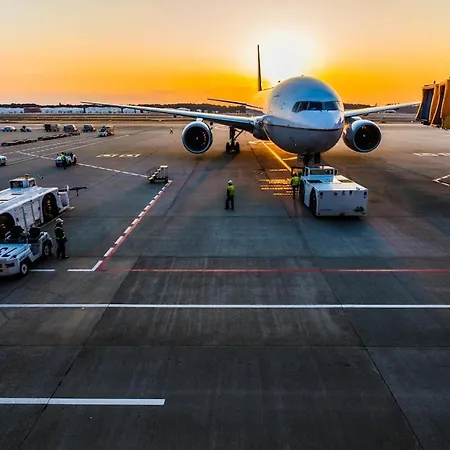 10' From Malpensa & Wi-fi Gratuito- Free Parking * Casorate Sempione
